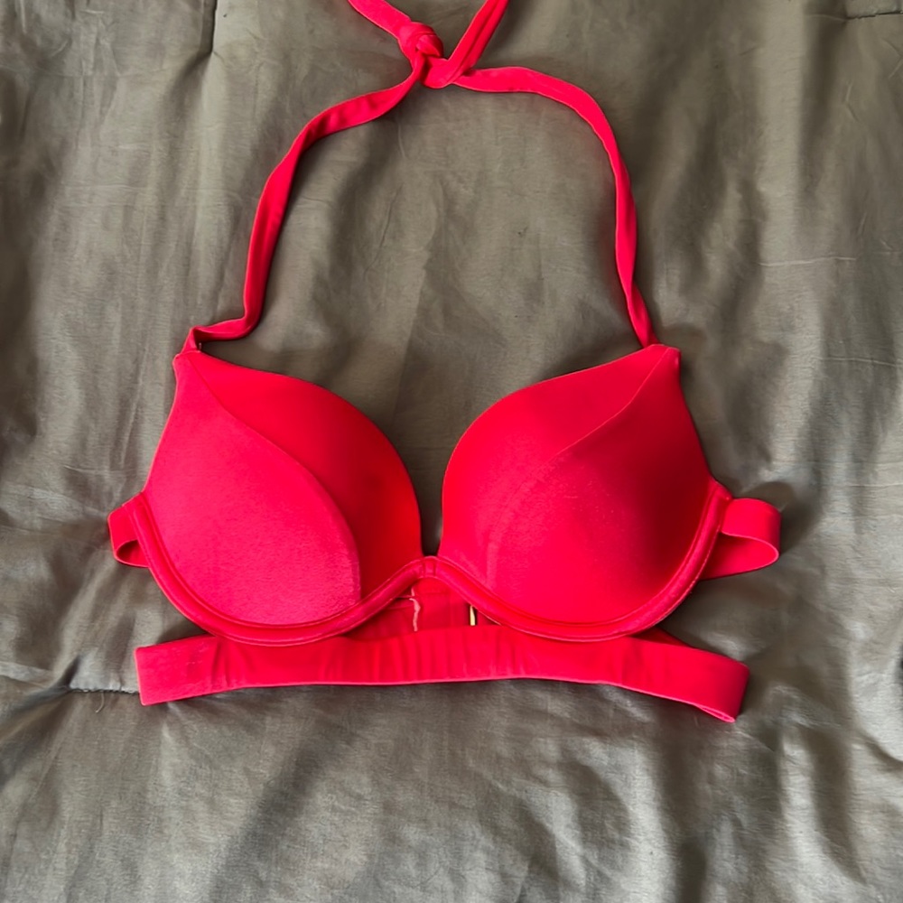 Victoria’s Secret bikini top